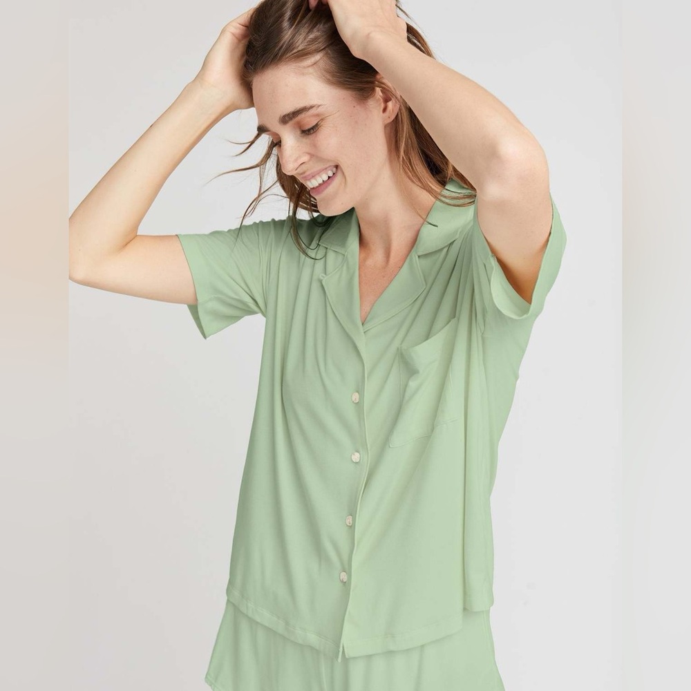 RICHER POORER green night knit button down shirt
